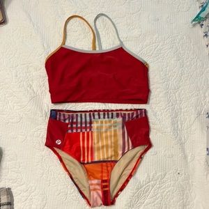NWOT Nani swim Size S Amara Shaka Bralette top and Havana yoga pocket bottoms